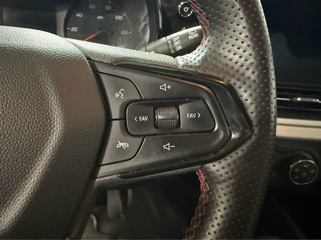 Thumbnail: 2024 Chevrolet Trax - 20