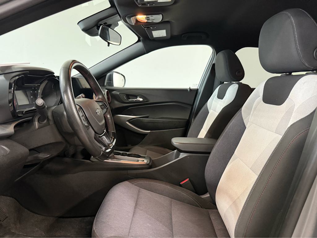 Thumbnail: 2024 Chevrolet Trax - 8