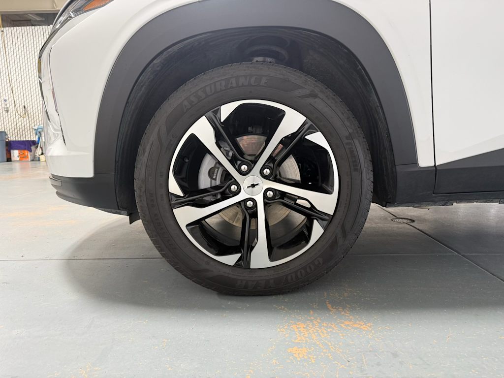 Thumbnail: 2026 Chevrolet Trax - 19