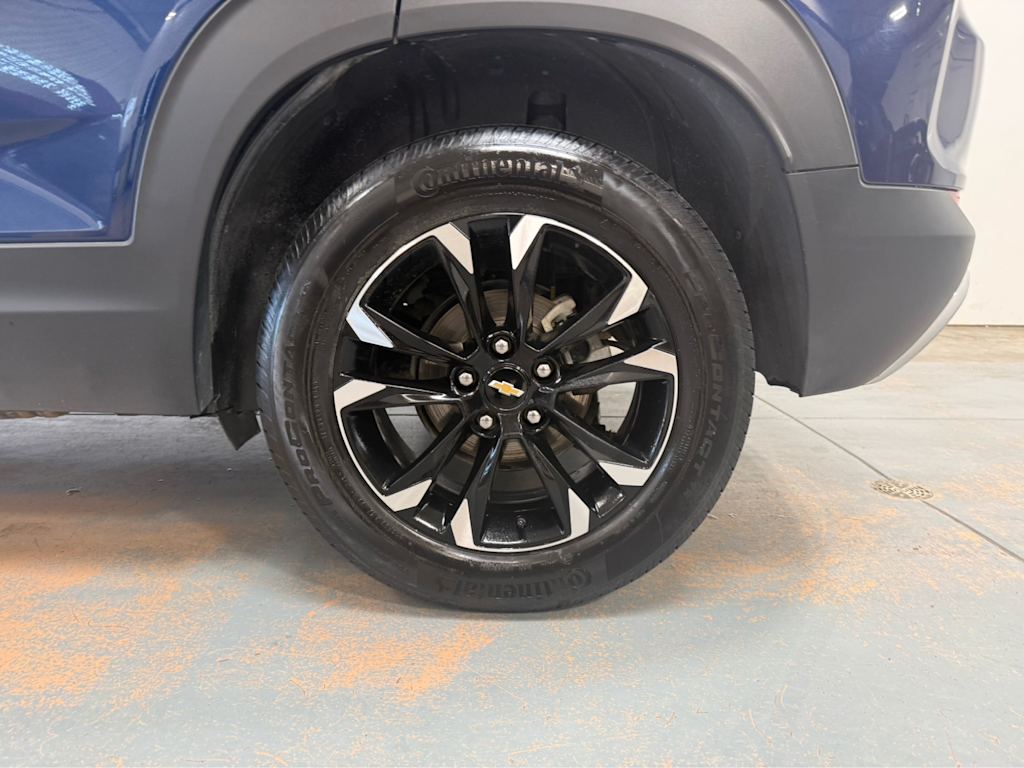 Thumbnail: 2023 Chevrolet TrailBlazer - 17