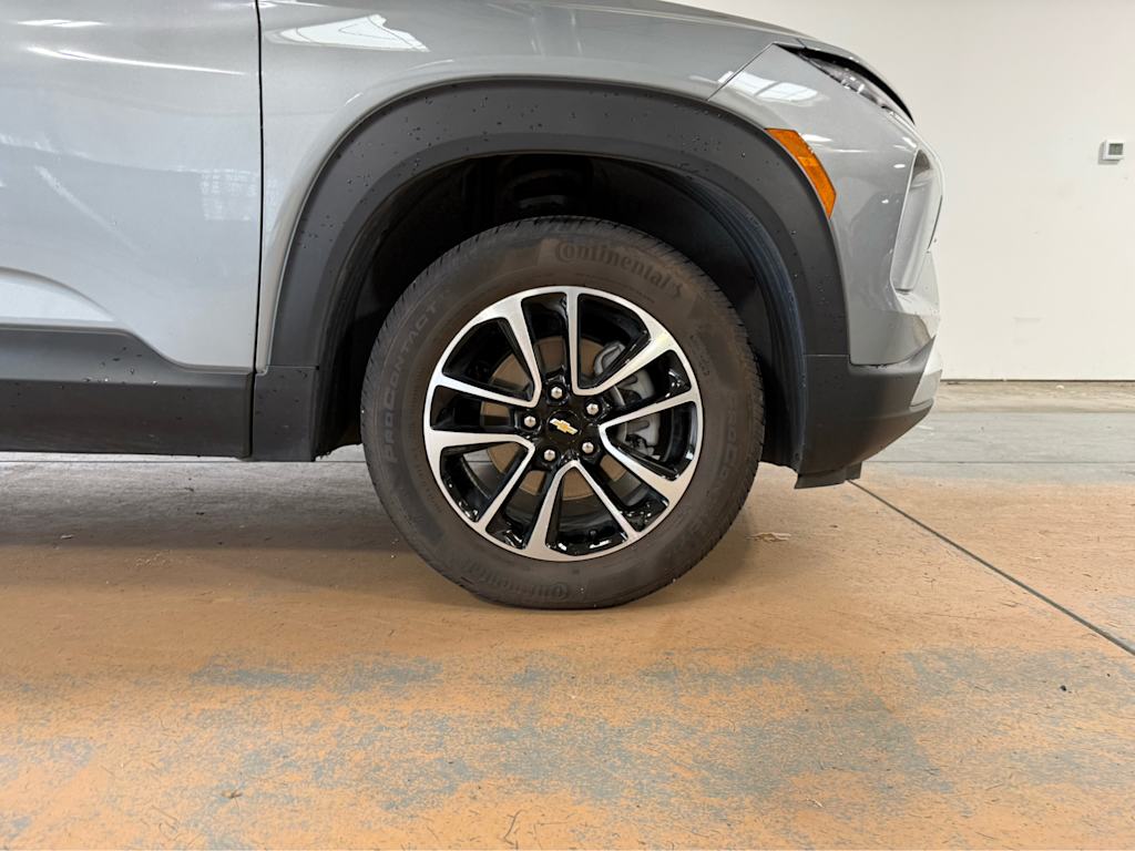 Thumbnail: 2026 Chevrolet TrailBlazer - 5