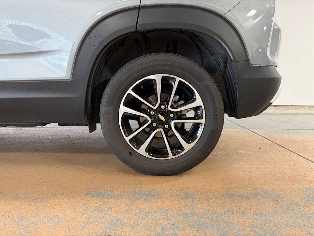 Thumbnail: 2026 Chevrolet TrailBlazer - 17