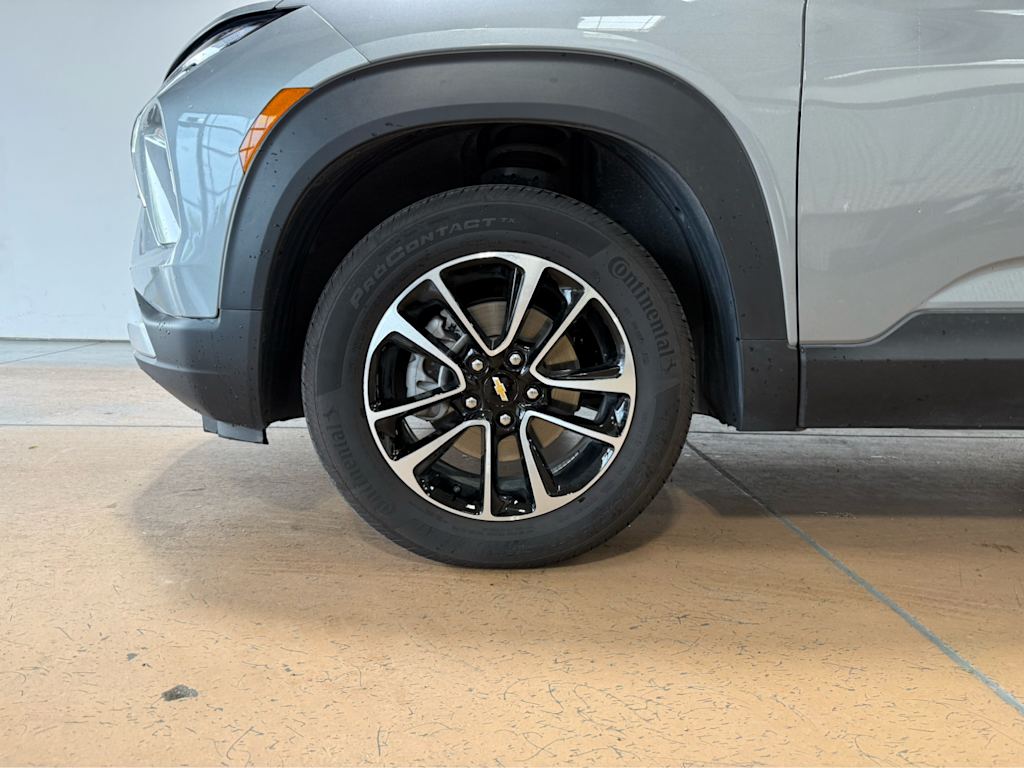 Thumbnail: 2026 Chevrolet TrailBlazer - 18
