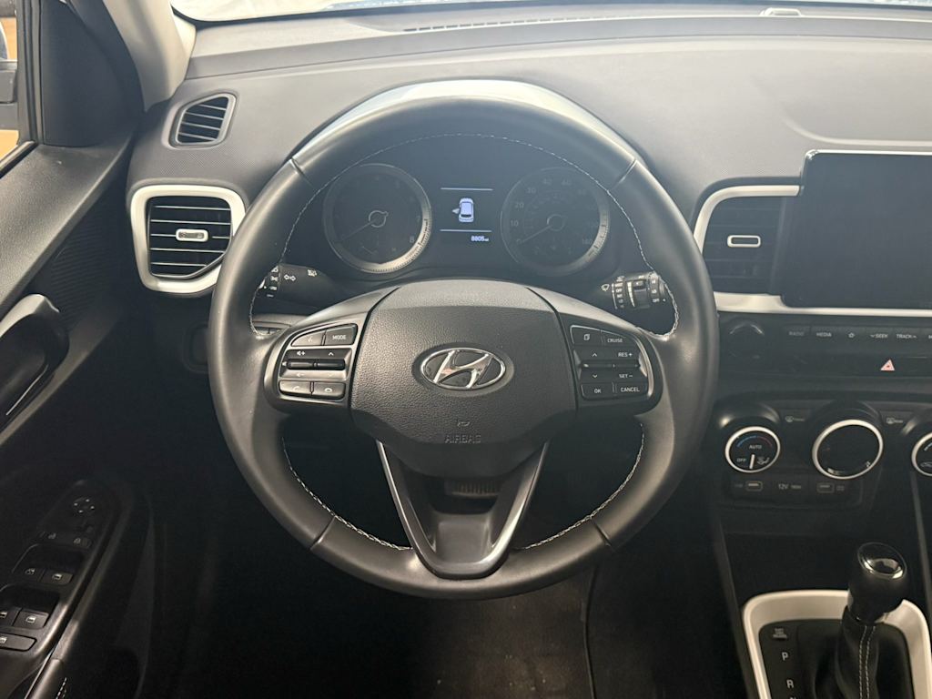 Thumbnail: 2022 Hyundai Venue - 7