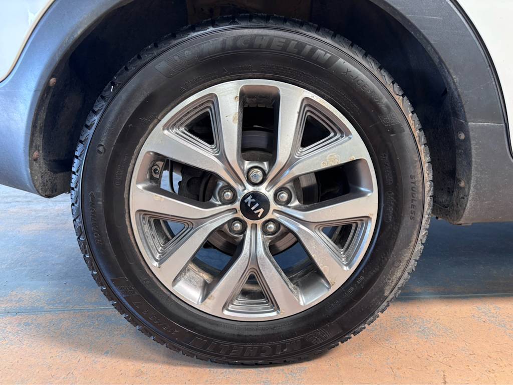 Thumbnail: 2015 Kia Sportage - 18