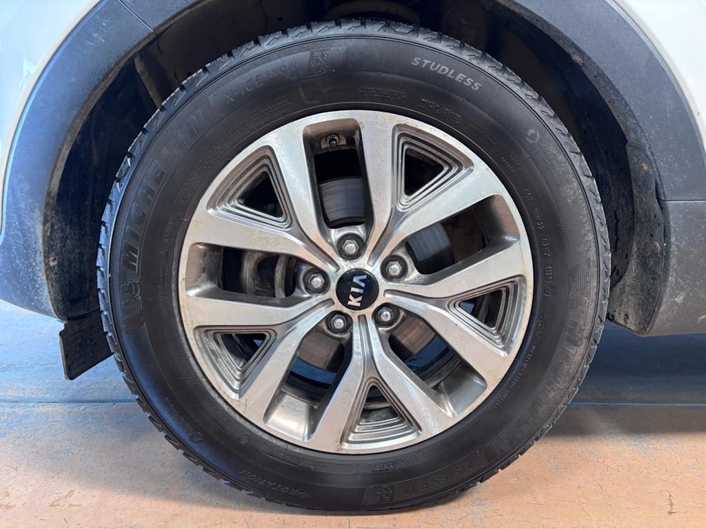 Thumbnail: 2015 Kia Sportage - 19