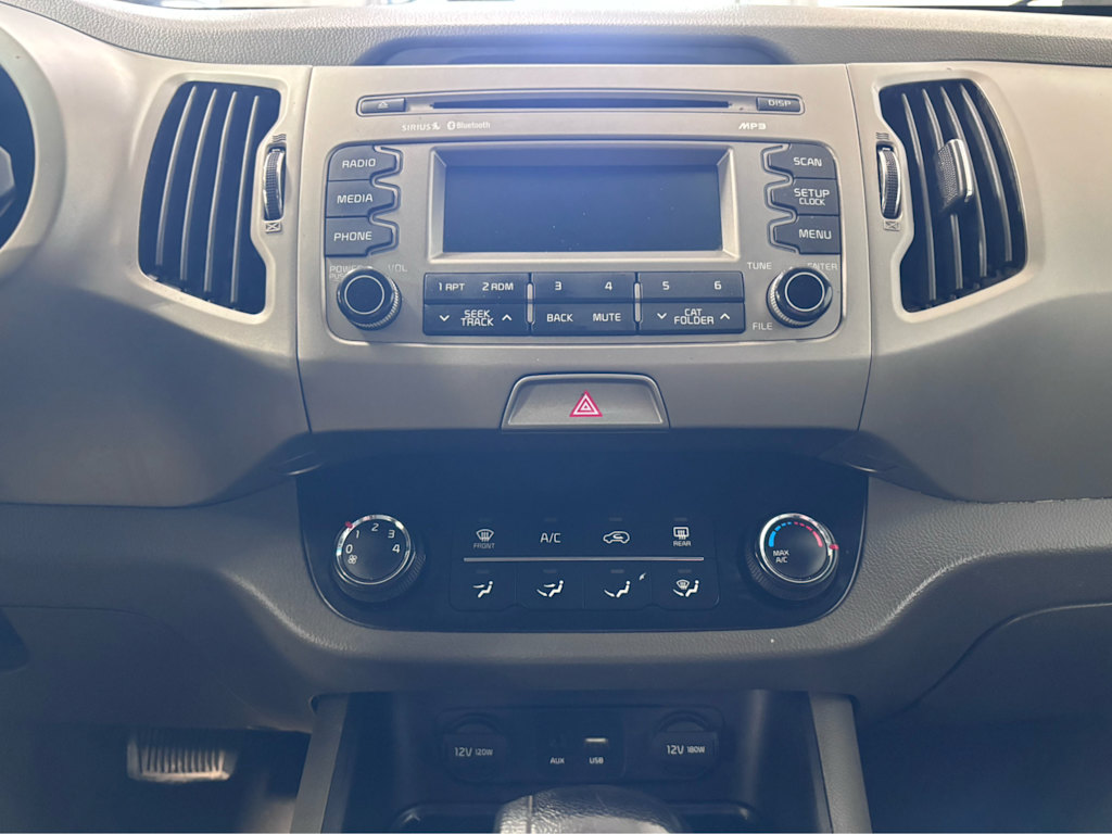 Thumbnail: 2015 Kia Sportage - 11