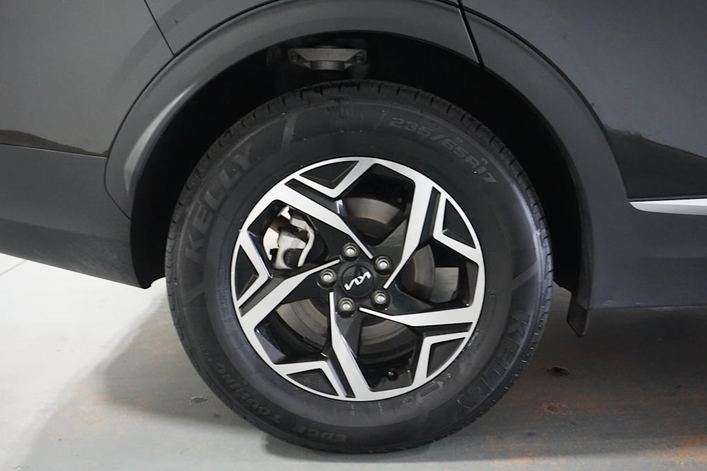 Thumbnail: 2024 Kia Sportage - 16