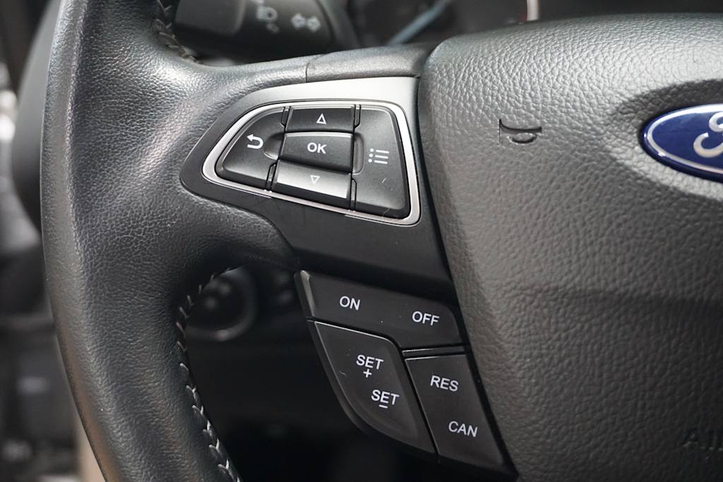 2020 Ford EcoSport SES 25