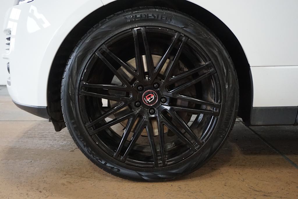 Thumbnail: 2016 Land Rover Range Rover - 5