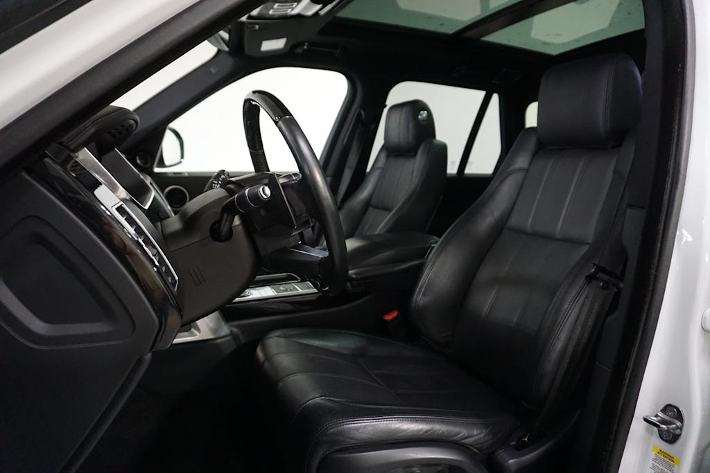 Thumbnail: 2016 Land Rover Range Rover - 9