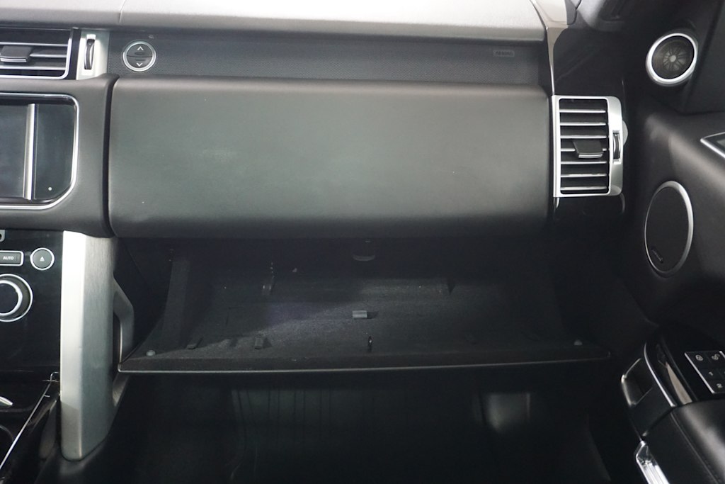 Thumbnail: 2016 Land Rover Range Rover - 21