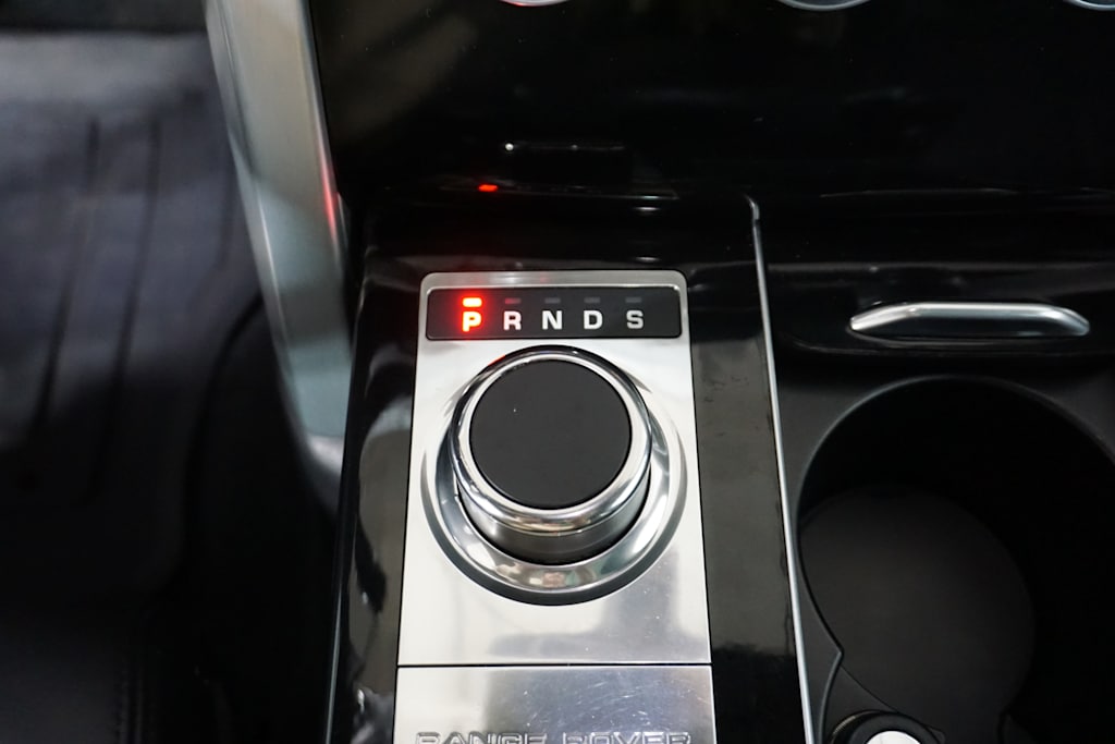 Thumbnail: 2016 Land Rover Range Rover - 23