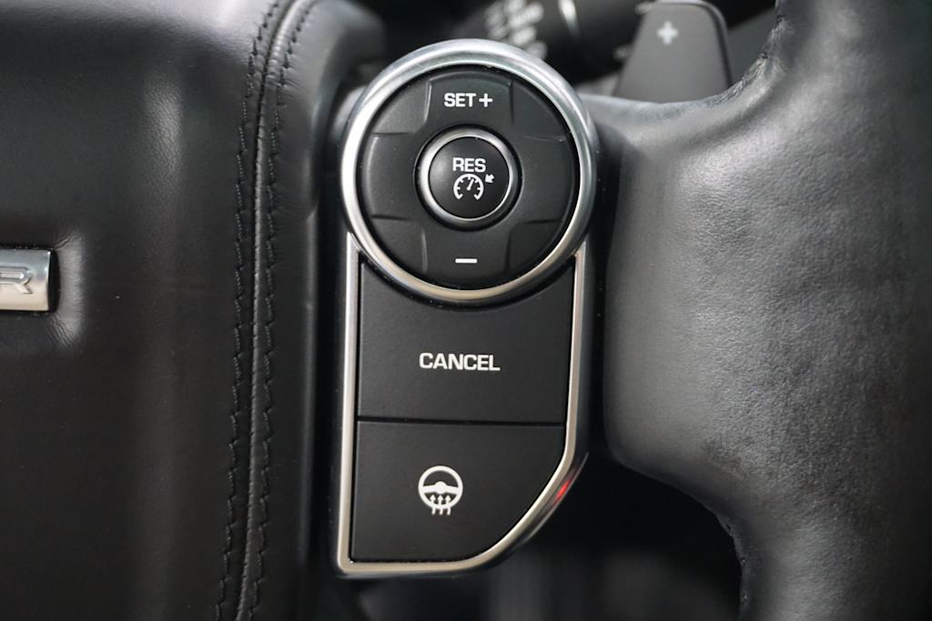 Thumbnail: 2016 Land Rover Range Rover - 26