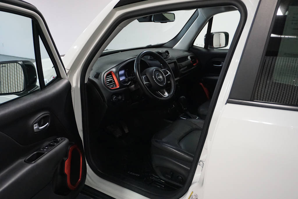 Thumbnail: 2023 Jeep Renegade - 16