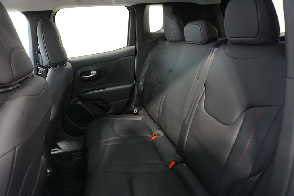 Thumbnail: 2023 Jeep Renegade - 9