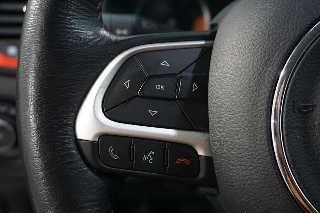 Thumbnail: 2023 Jeep Renegade - 25