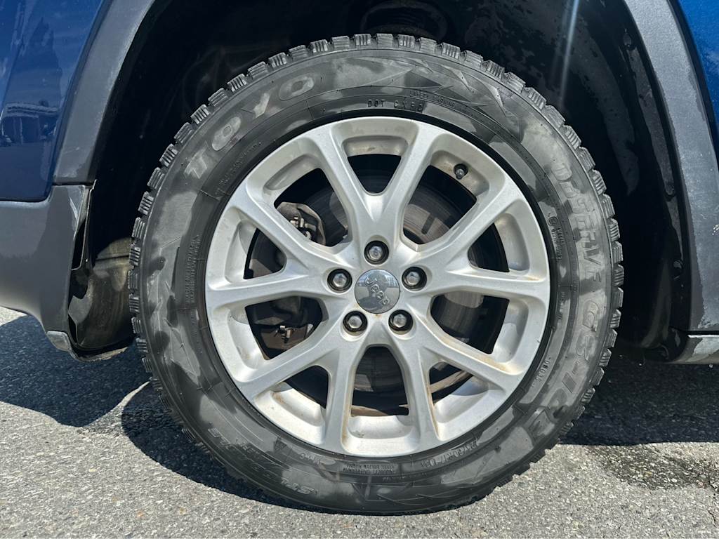 Thumbnail: 2018 Jeep Cherokee - 6