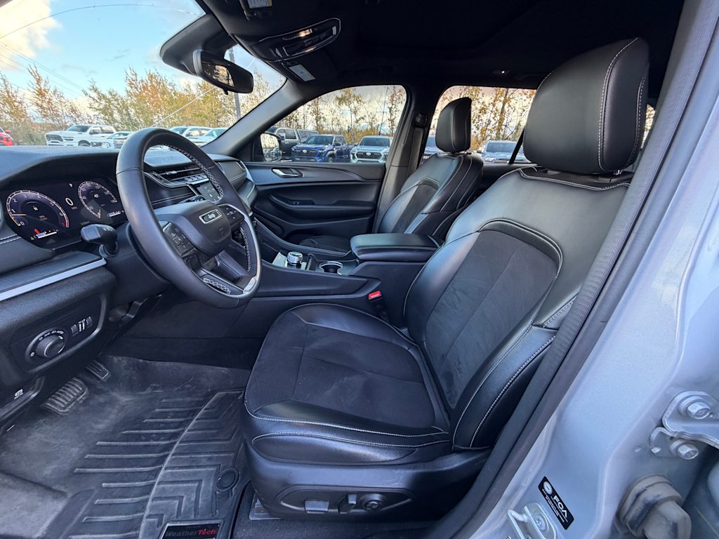 Thumbnail: 2024 Jeep Grand Cherokee - 9