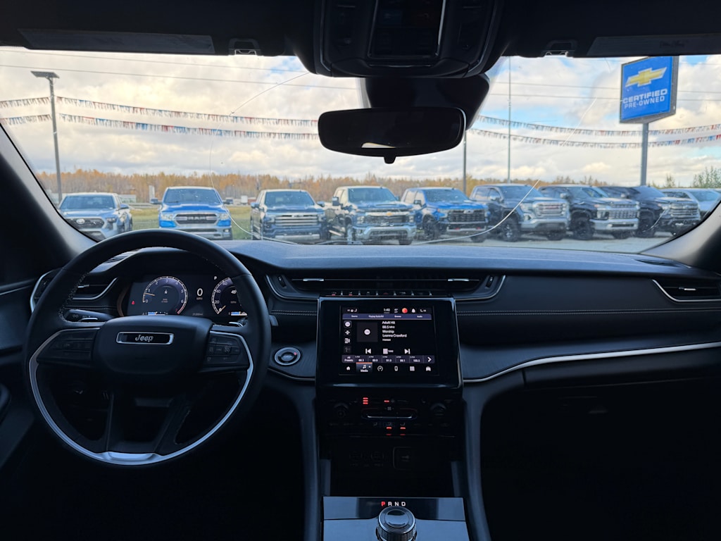 Thumbnail: 2024 Jeep Grand Cherokee - 8