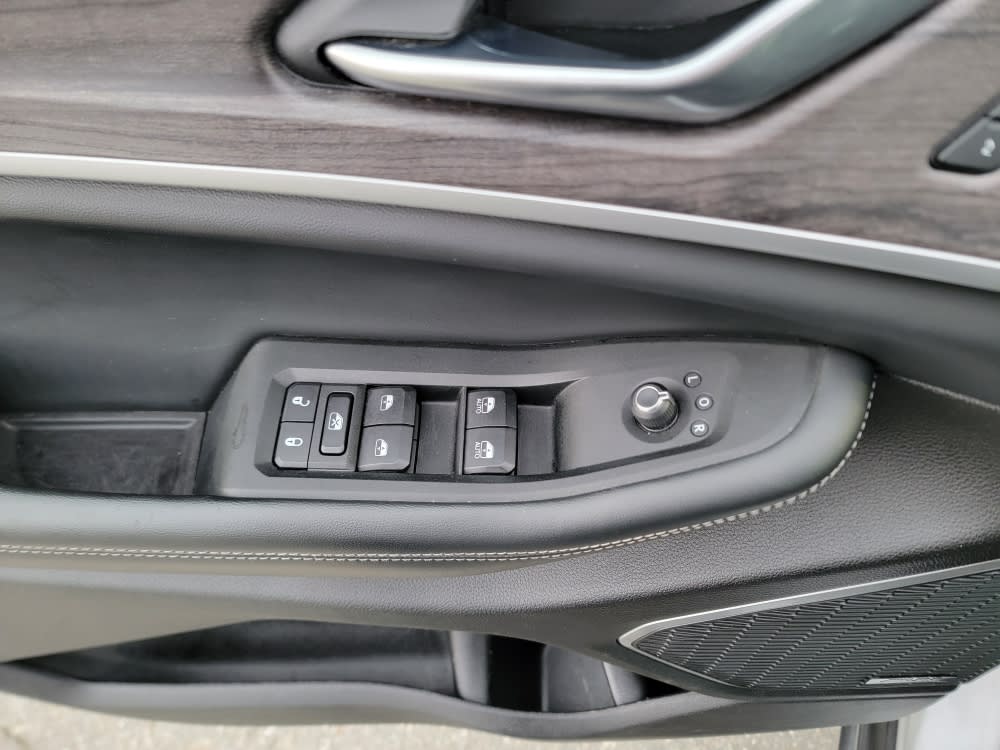 Thumbnail: 2022 Jeep Grand Cherokee - 22