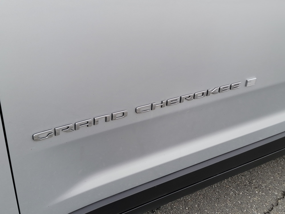 Thumbnail: 2022 Jeep Grand Cherokee - 7