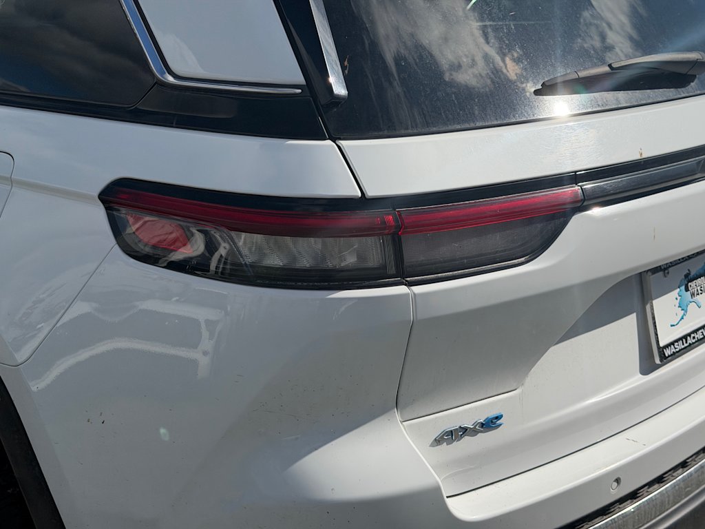 Thumbnail: 2024 Jeep Grand Cherokee - 12