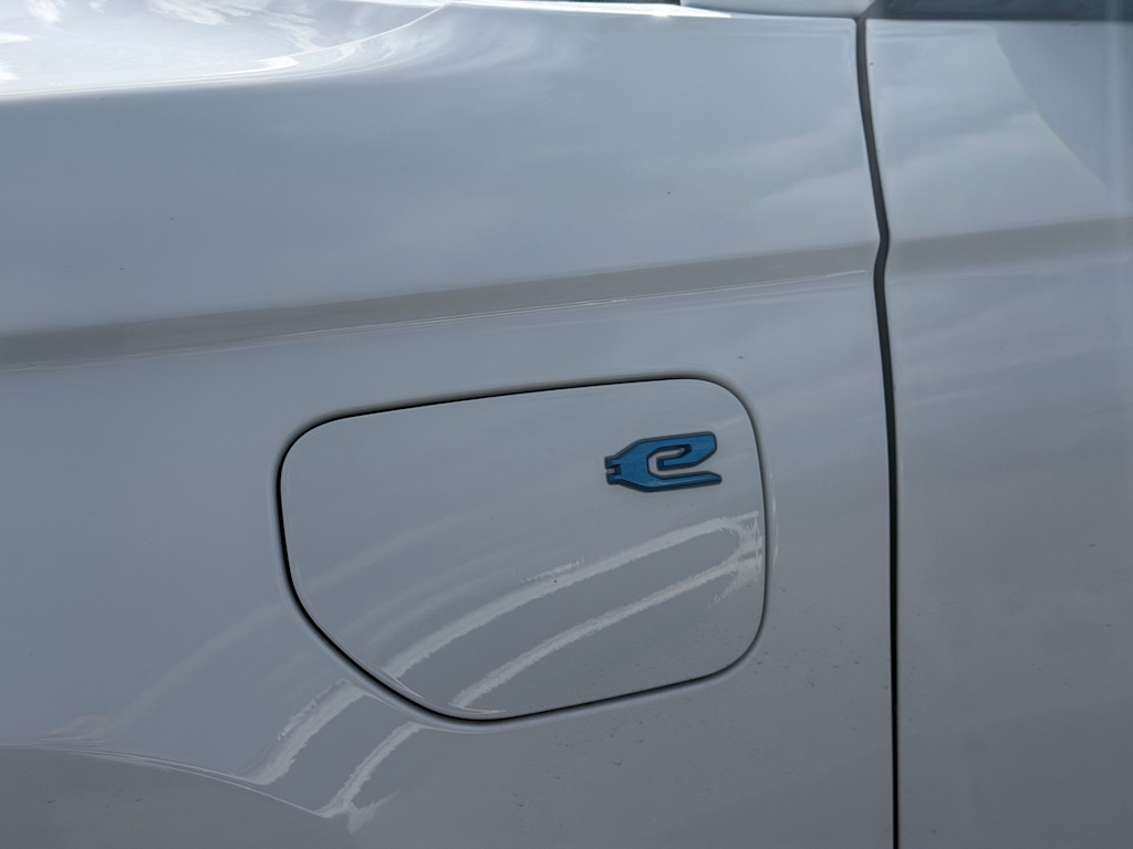 Thumbnail: 2024 Jeep Grand Cherokee - 14