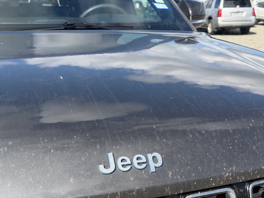 Thumbnail: 2024 Jeep Grand Cherokee - 18