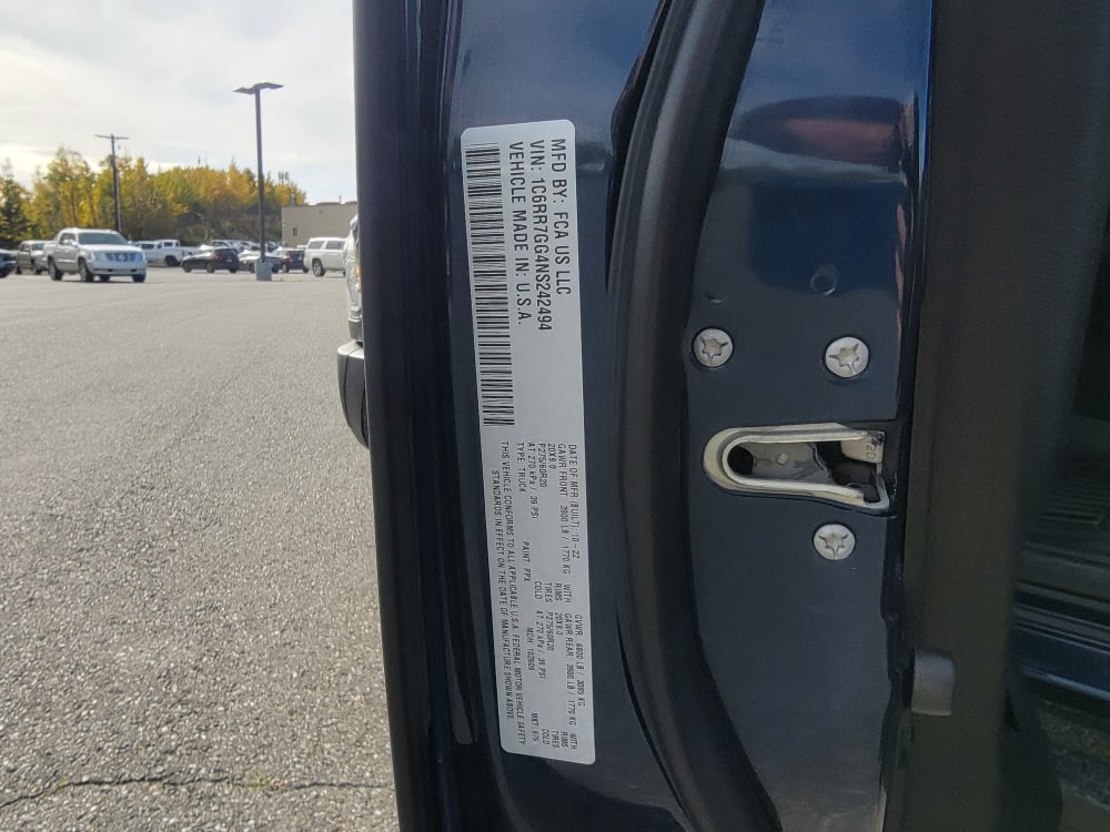 Thumbnail: 2022 RAM 1500 Classic - 17