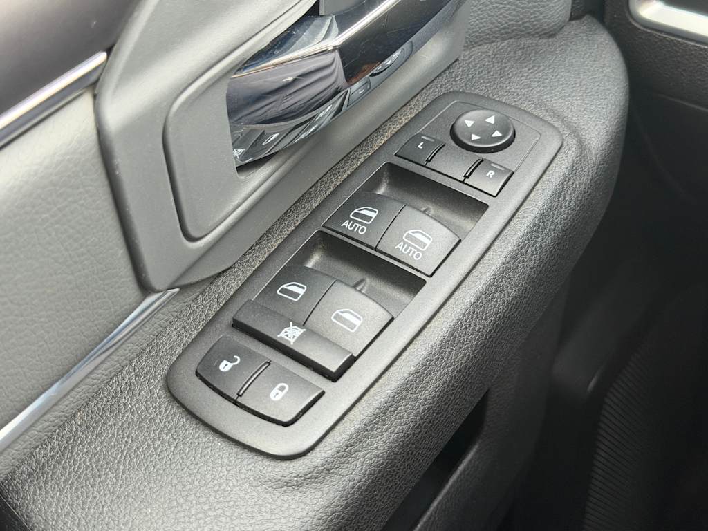 Thumbnail: 2022 RAM 1500 - 15
