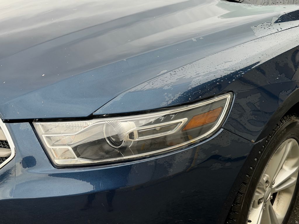 Thumbnail: 2017 Ford Taurus - 14