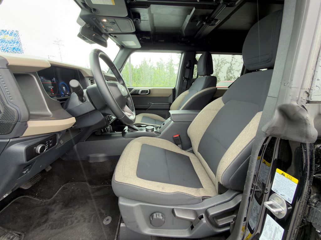 Thumbnail: 2025 Ford Bronco - 9