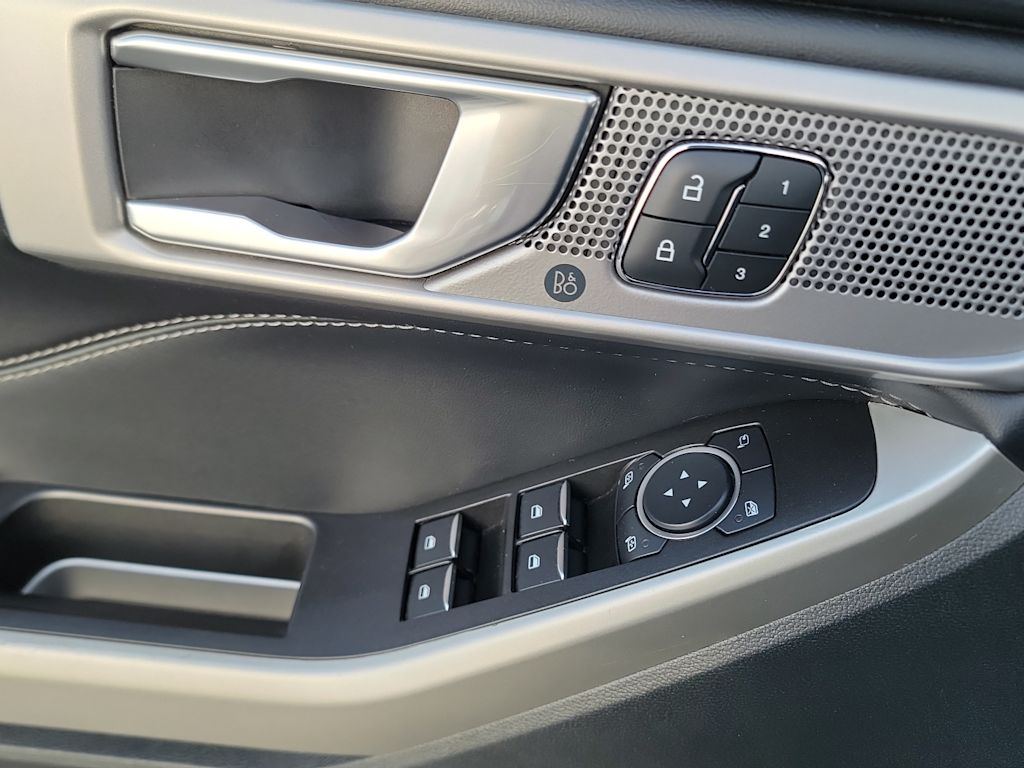 Thumbnail: 2022 Ford Explorer - 22