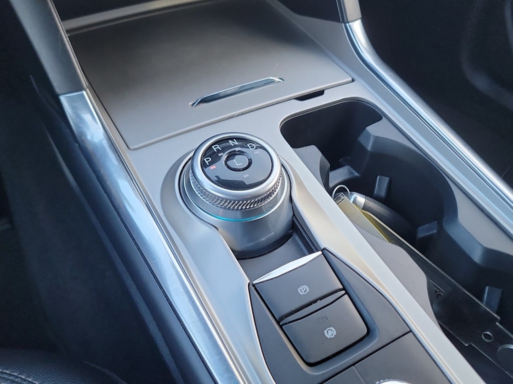 Thumbnail: 2022 Ford Explorer - 14