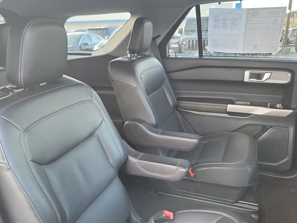 Thumbnail: 2022 Ford Explorer - 25