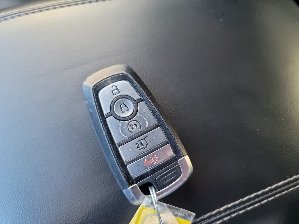 Thumbnail: 2022 Ford Explorer - 17