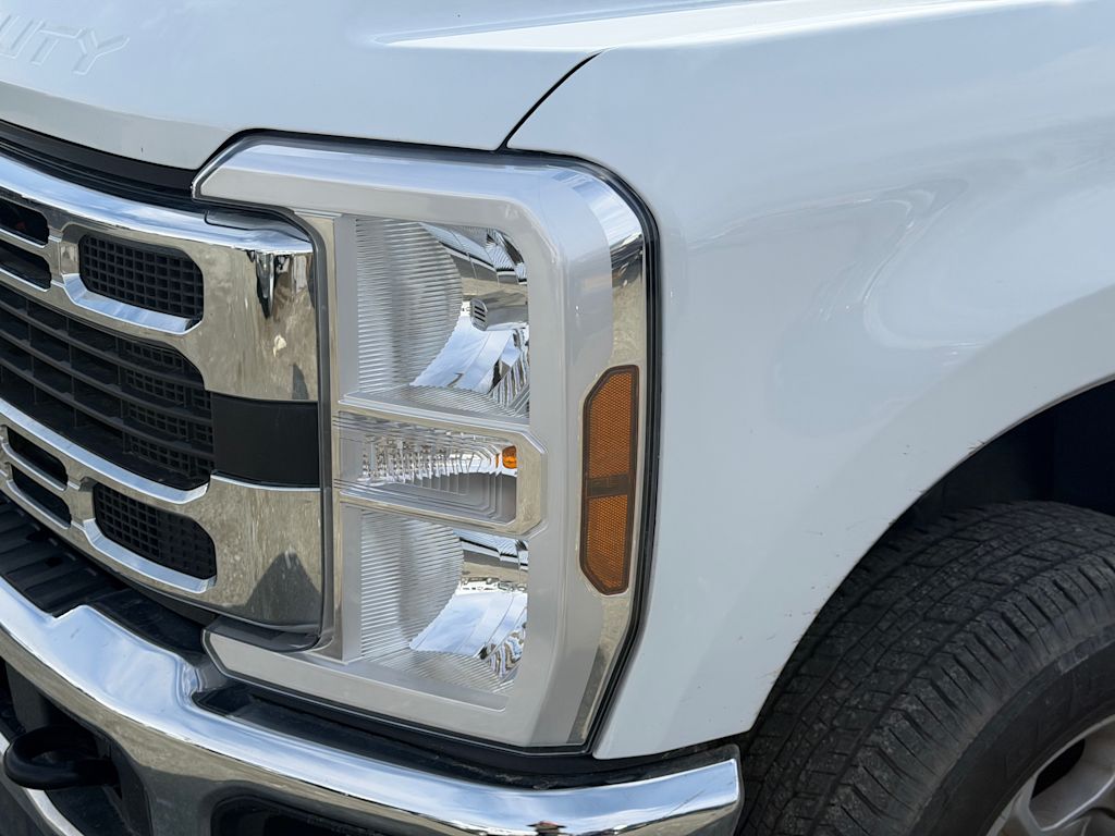 Thumbnail: 2025 Ford F-250 - 13