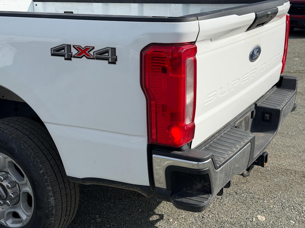 Thumbnail: 2025 Ford F-250 - 26
