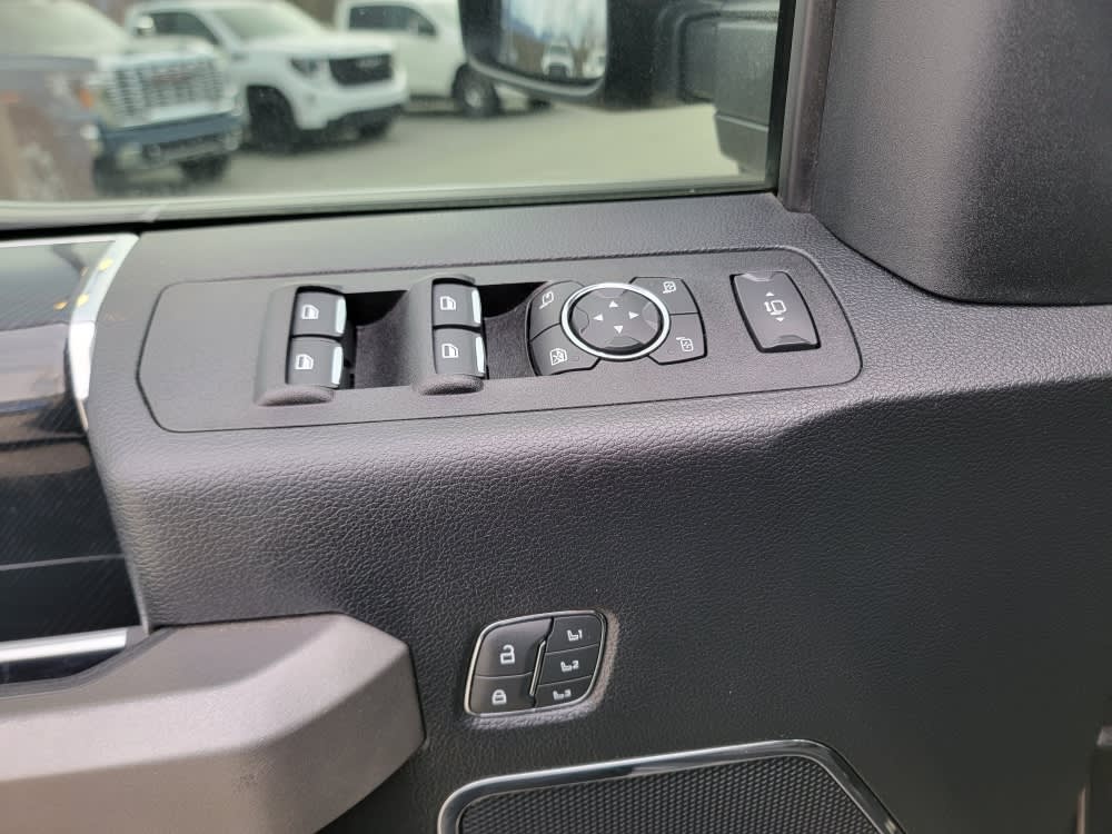 Thumbnail: 2021 Ford F-250 - 21