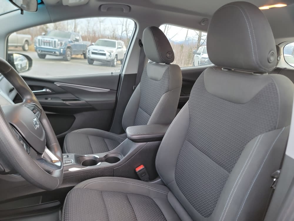 Thumbnail: 2023 Chevrolet Bolt EV - 10