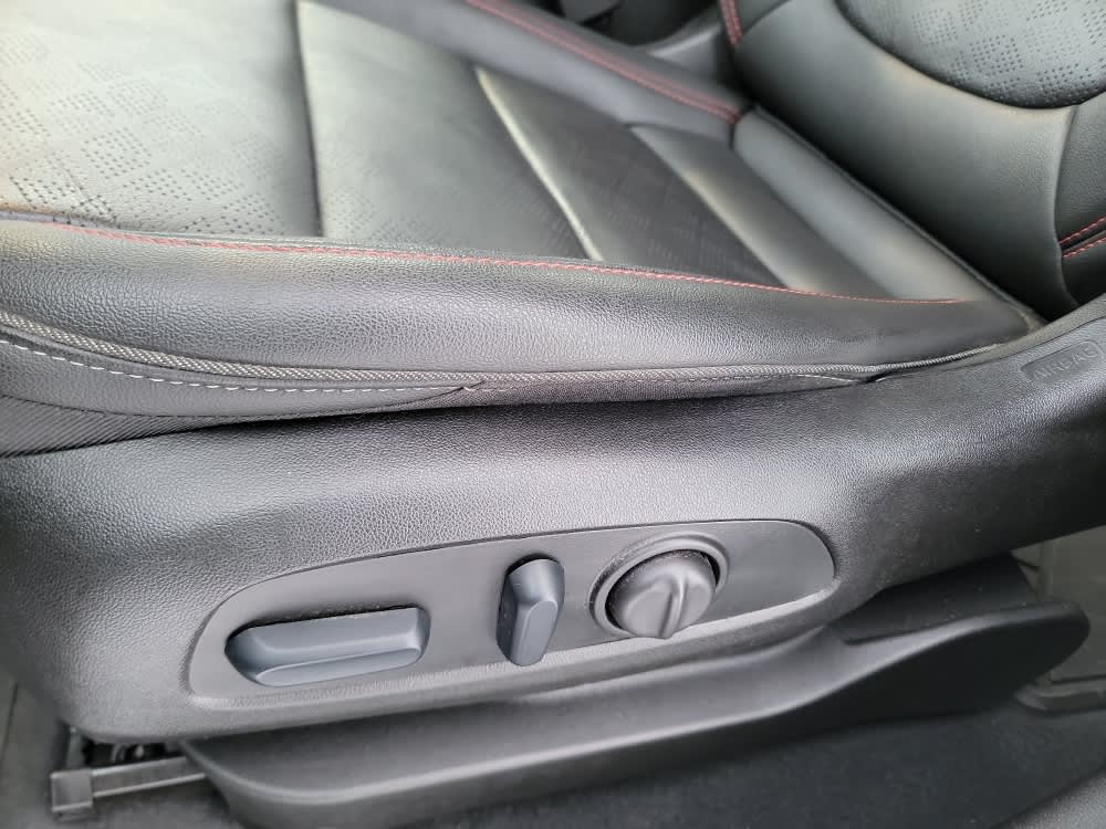 Thumbnail: 2023 Chevrolet Bolt EUV - 23