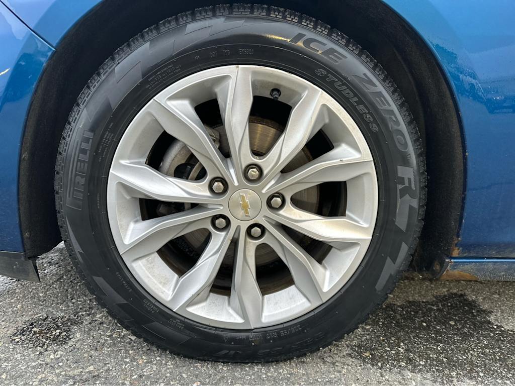 Thumbnail: 2019 Chevrolet Malibu - 6