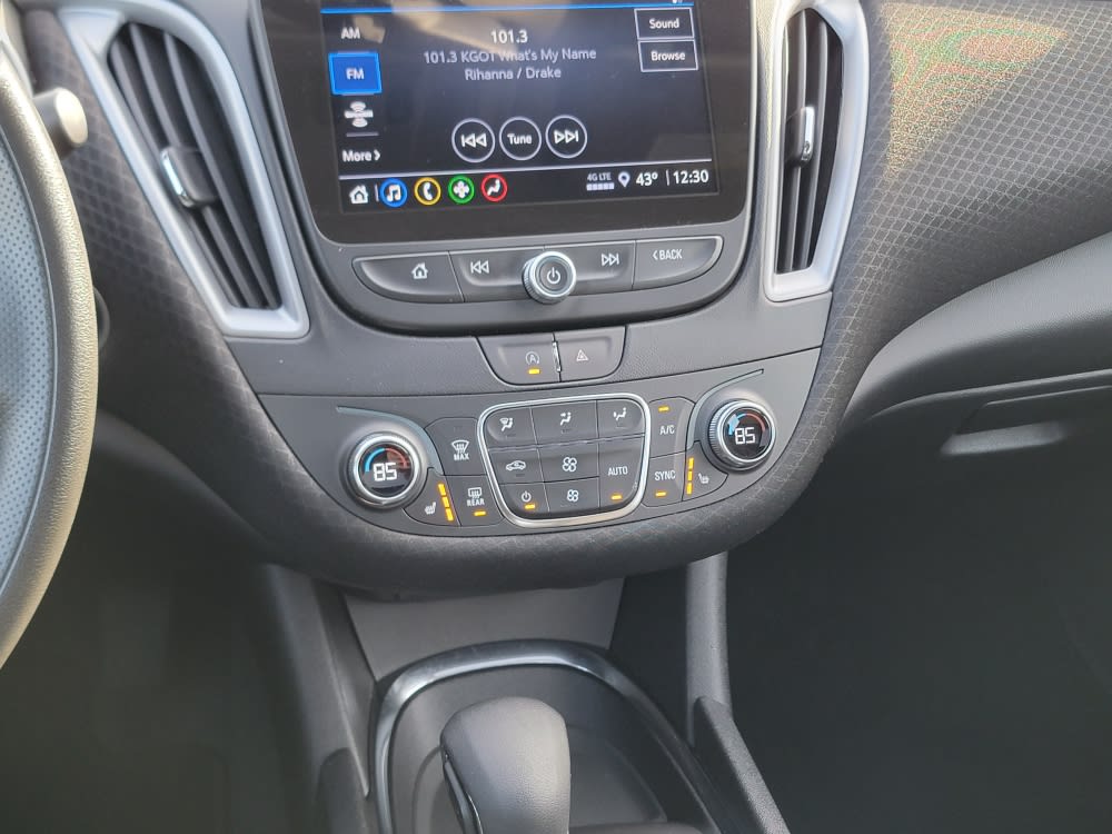 Thumbnail: 2023 Chevrolet Malibu - 24