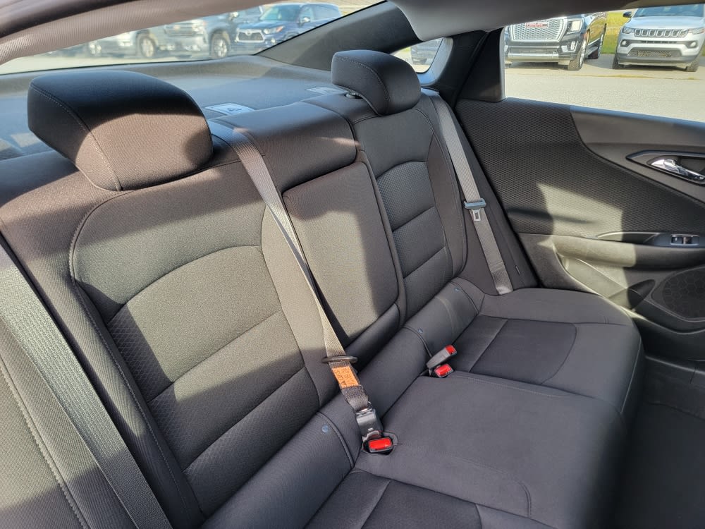 Thumbnail: 2023 Chevrolet Malibu - 12