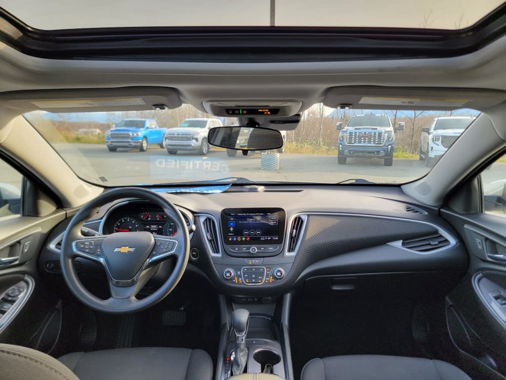 Thumbnail: 2023 Chevrolet Malibu - 13