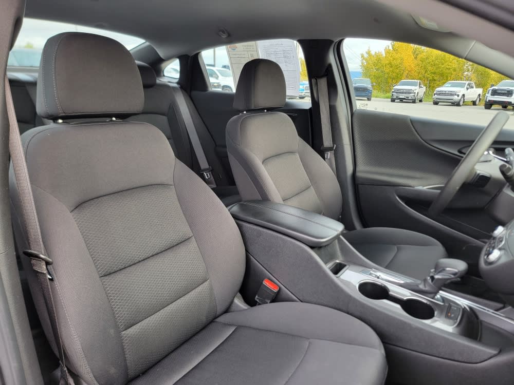 Thumbnail: 2024 Chevrolet Malibu - 11