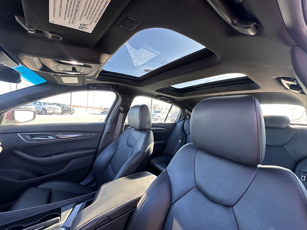 Thumbnail: 2023 Cadillac CT5 - 15