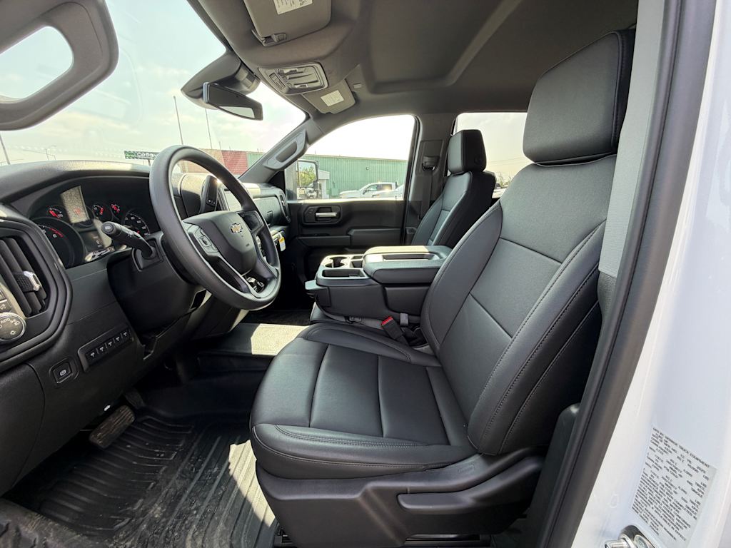 Thumbnail: 2026 Chevrolet Silverado 2500 - 9