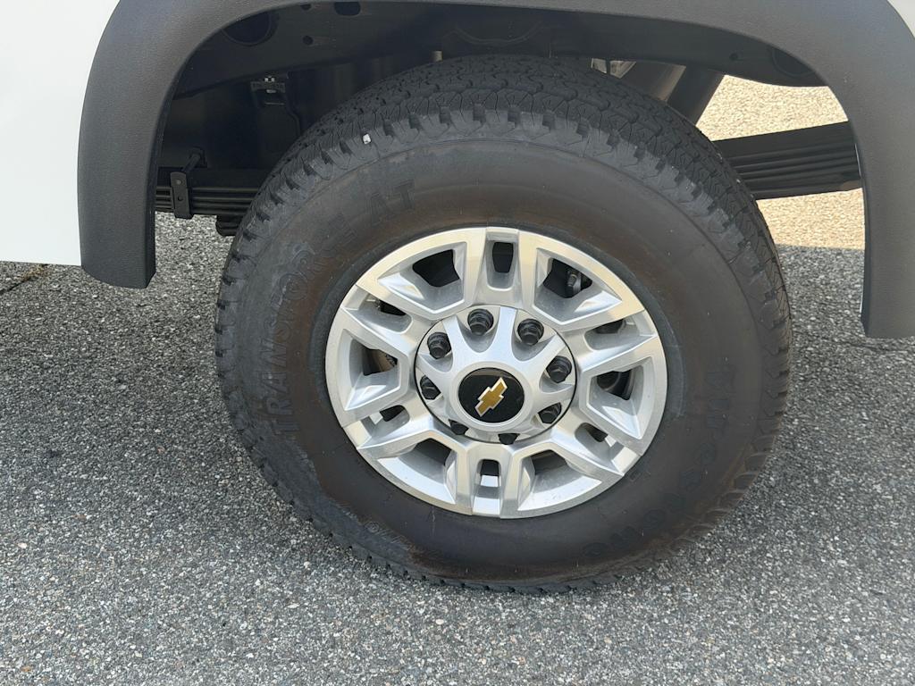 Thumbnail: 2026 Chevrolet Silverado 2500 - 21